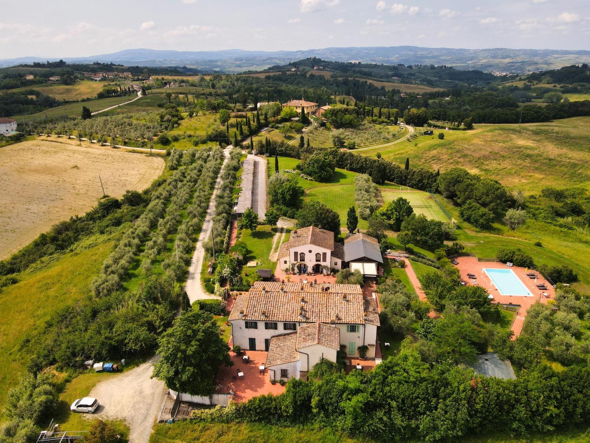 Locanda Le Boscarecce Castelfiorentino Exterior photo