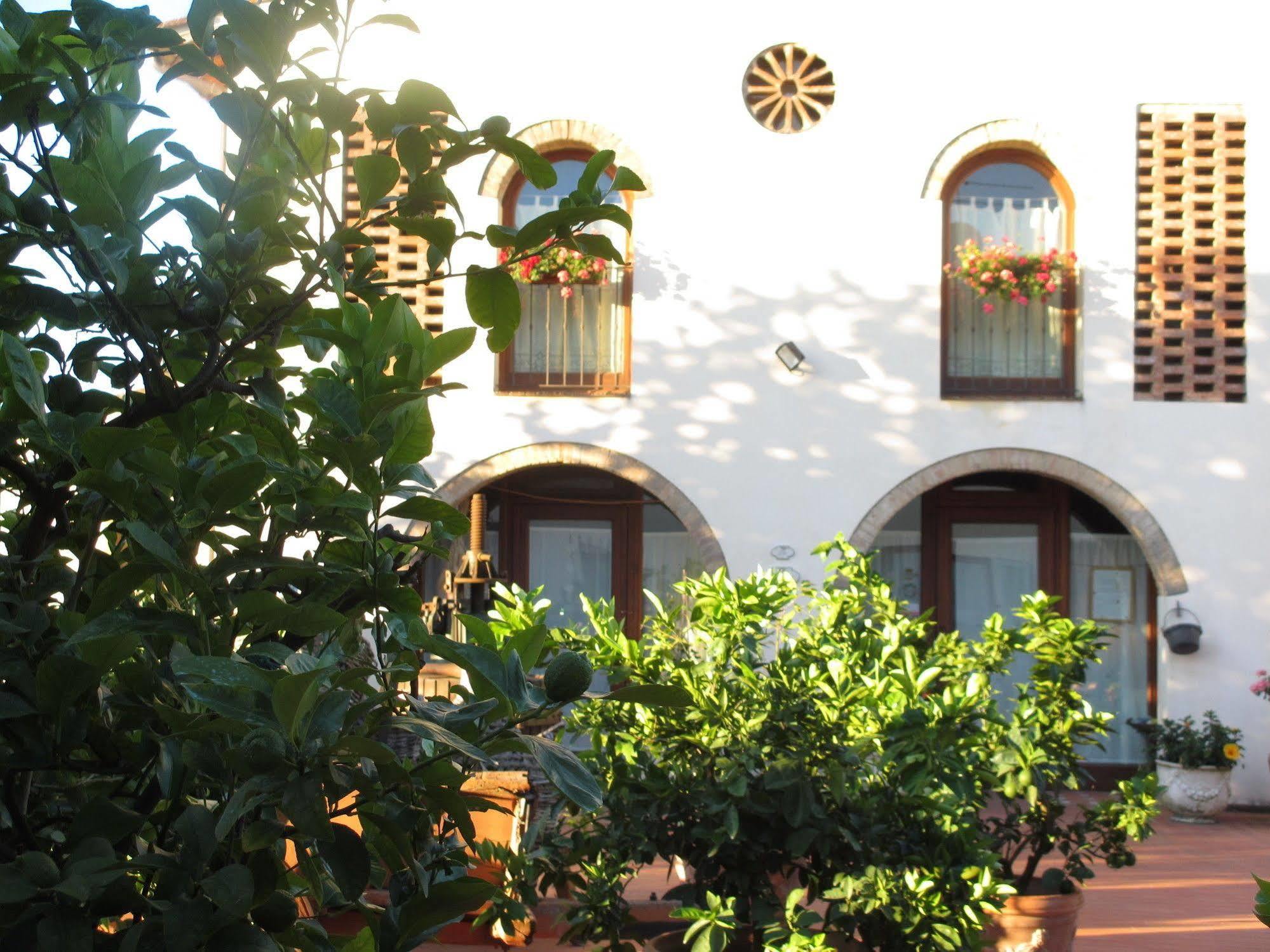 Locanda Le Boscarecce Castelfiorentino Exterior photo
