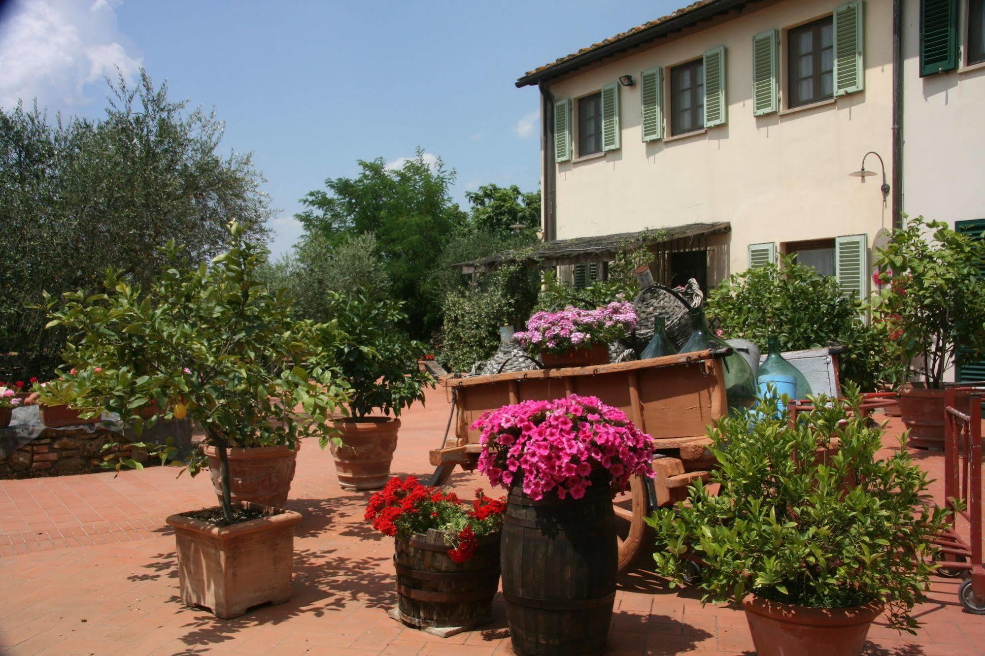 Locanda Le Boscarecce Castelfiorentino Exterior photo